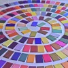 Farbspirale, gelegt mit Farbtäfelchen